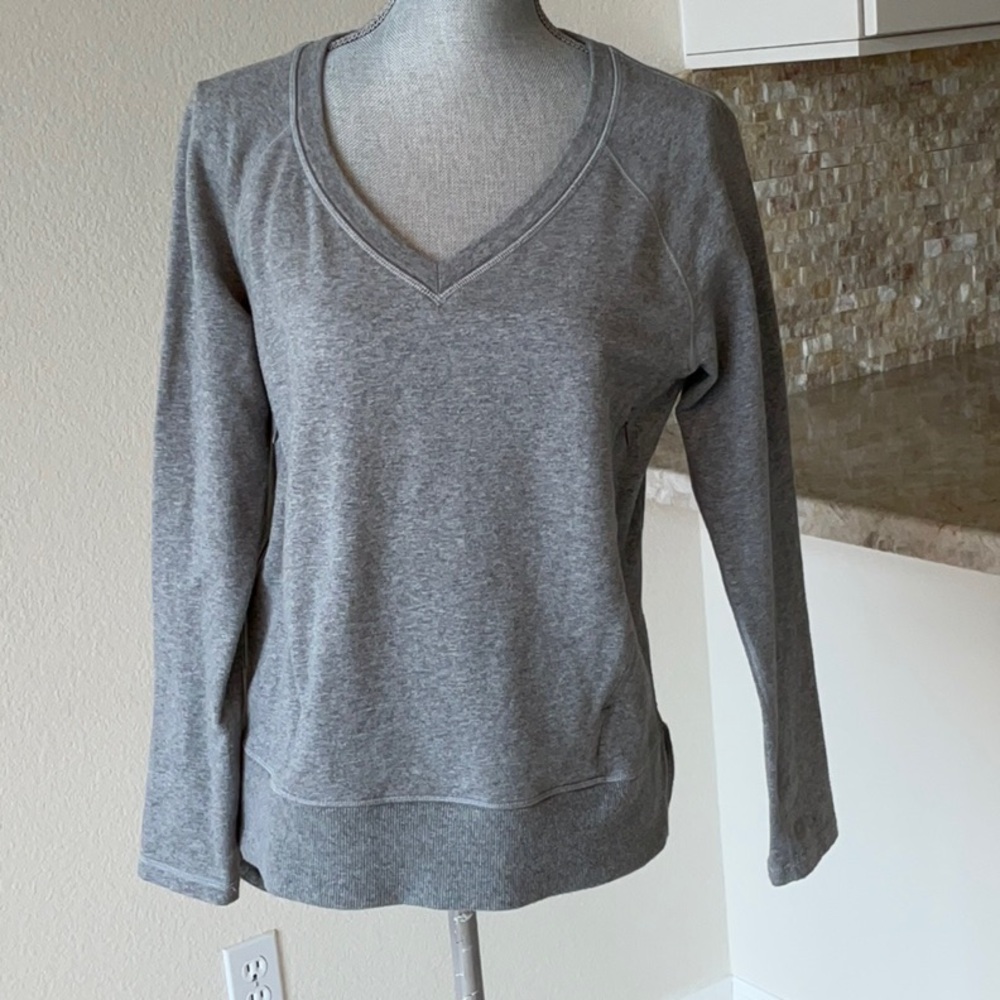 Lululemon Gray Sweatshirt V-neck size 6